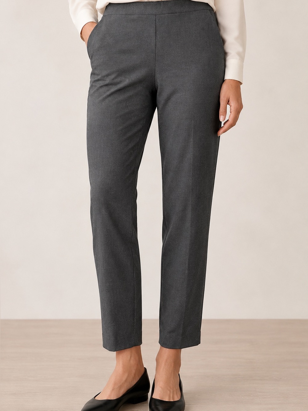Women’s Gray Pull On Dress Pants Size 14 Stretch Straight Leg